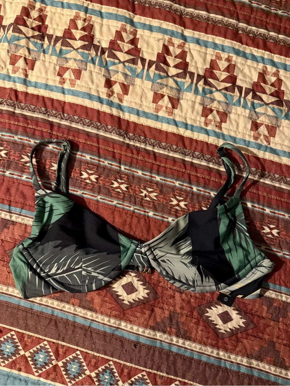 Beach Riot Palm Leaf Underwire Bikini Top size small